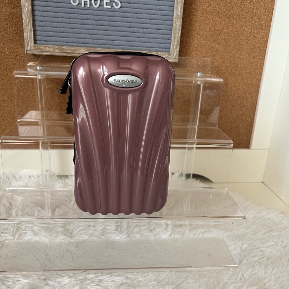 ANA Airlines First Class Samsonite Amenity Kit (case Only) limited edition